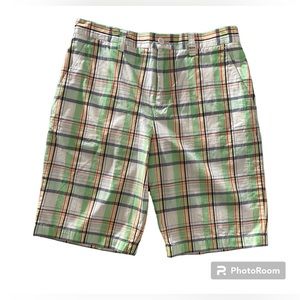 Lacoste Men’s Shorts. Size 33. Plaid.